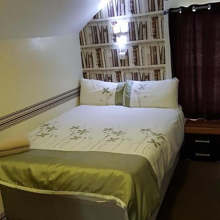 Portsmouth Budget Hotels - All Rooms Are En-Suite Εξωτερικό φωτογραφία