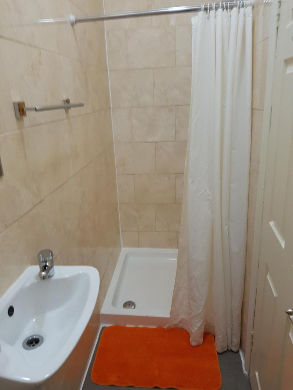 Portsmouth Budget Hotels - All Rooms Are En-Suite Εξωτερικό φωτογραφία